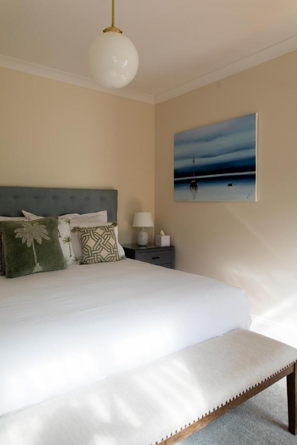Woodland Bay Retreat-Hot Tub,Sauna And Bayview Hamptons Retreat Lymington Kültér fotó